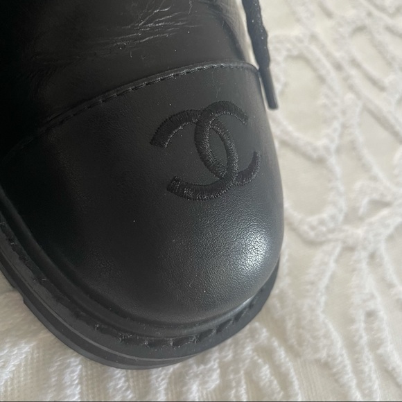 Quilted leather combat boots - Picture 2 of 7